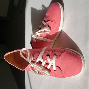 Women's size 10 Zodiac coral casual sneakers Shoes. Worn once